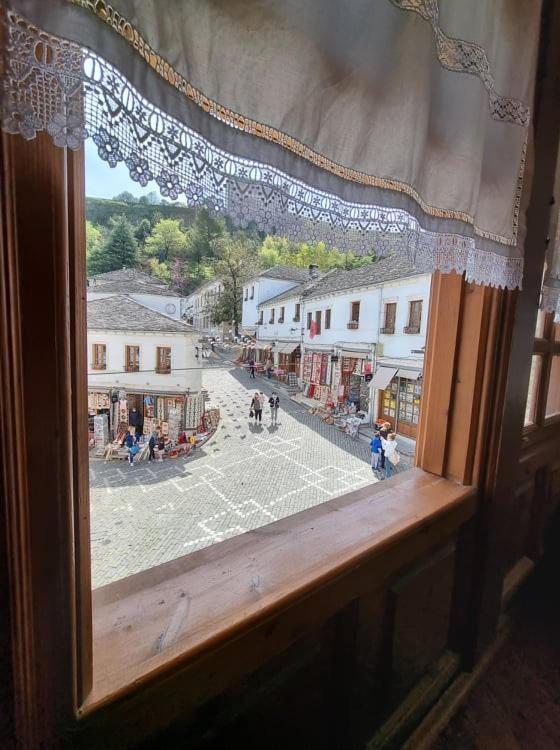 The Heart Of The Bazaar Guest House ジロカストラ エクステリア 写真